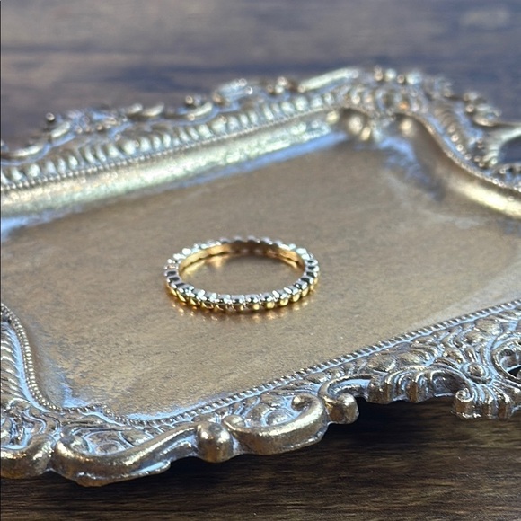 Elegant Gold Beaded Ring - Picture 3 of 4